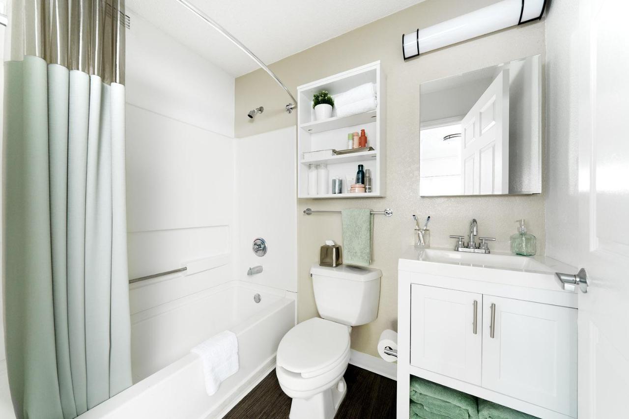 Intown Suites Extended Stay Raleigh Nc- Capital Blvd Екстер'єр фото