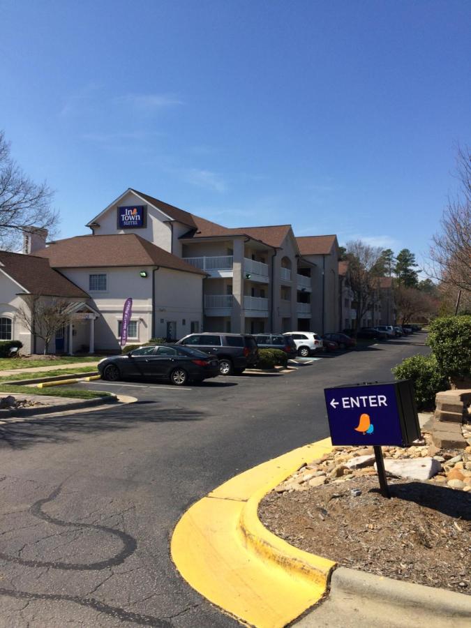 Intown Suites Extended Stay Raleigh Nc- Capital Blvd Екстер'єр фото