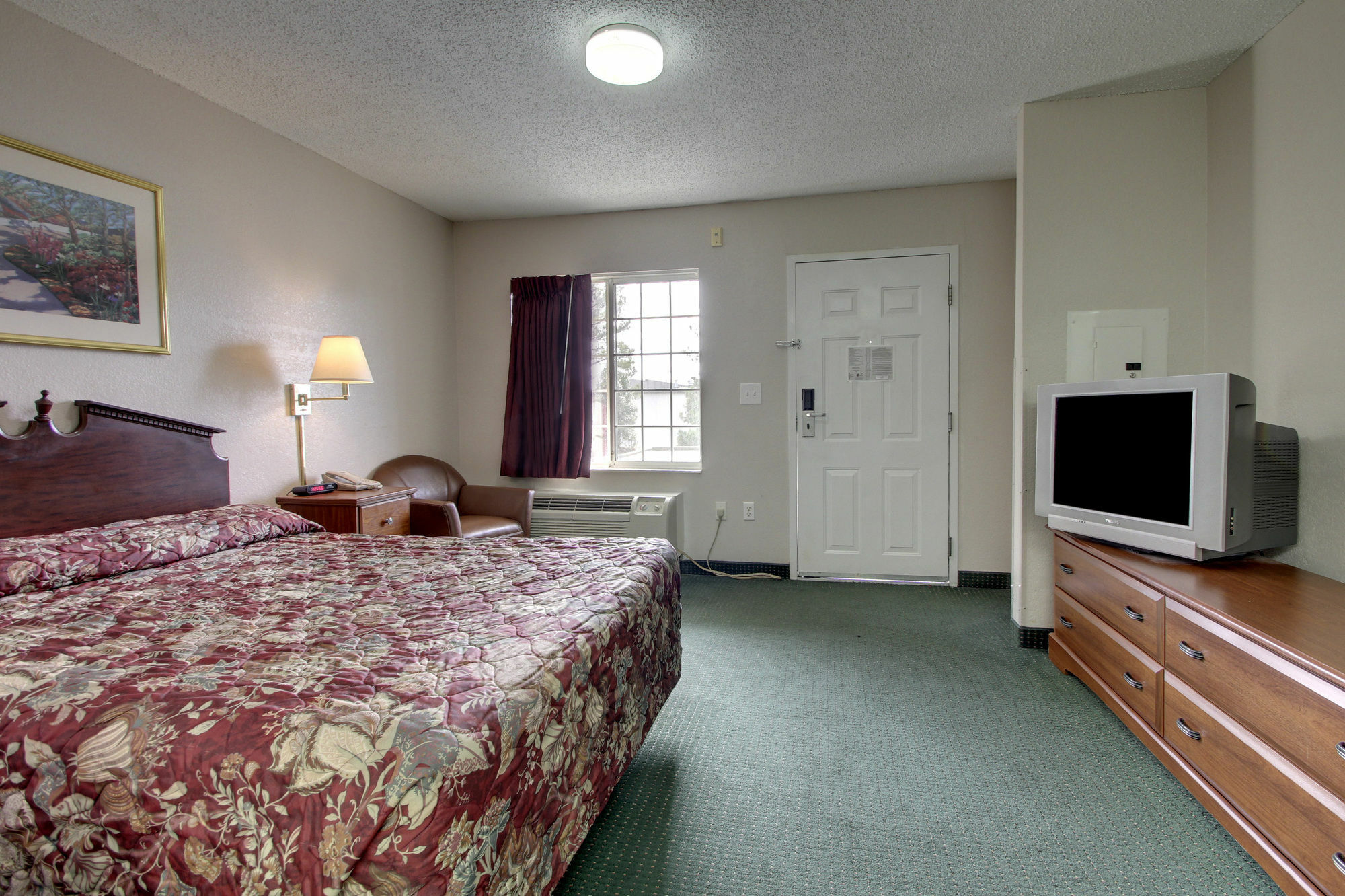 Intown Suites Extended Stay Raleigh Nc- Capital Blvd Екстер'єр фото